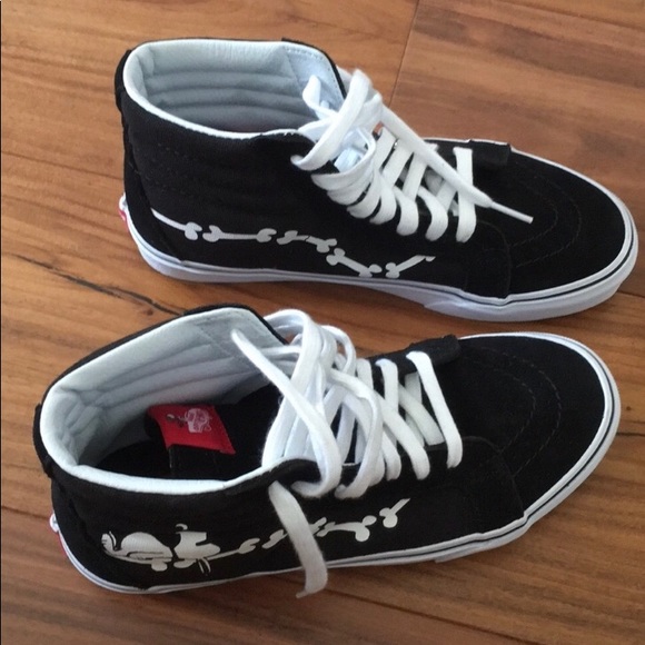 Vans - Picture 2 of 7